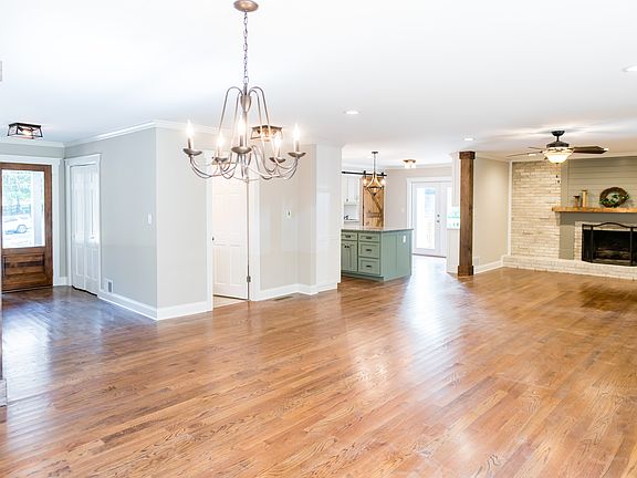 Open Concept Great Room 