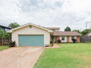 205 N Ranchwood Blvd, Yukon, OK 73099