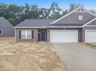 10290 Pennridge Dr, Portage, MI 49024