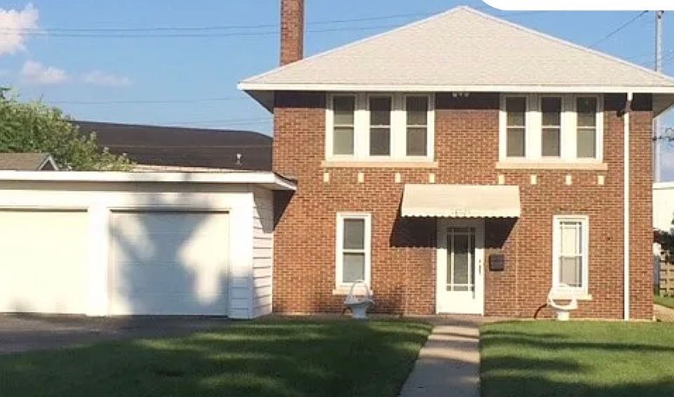 1st image of 18325 Sherman St Unit 1