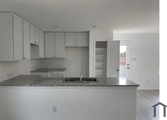 5480 Calton Bnd #1 — Photo 3