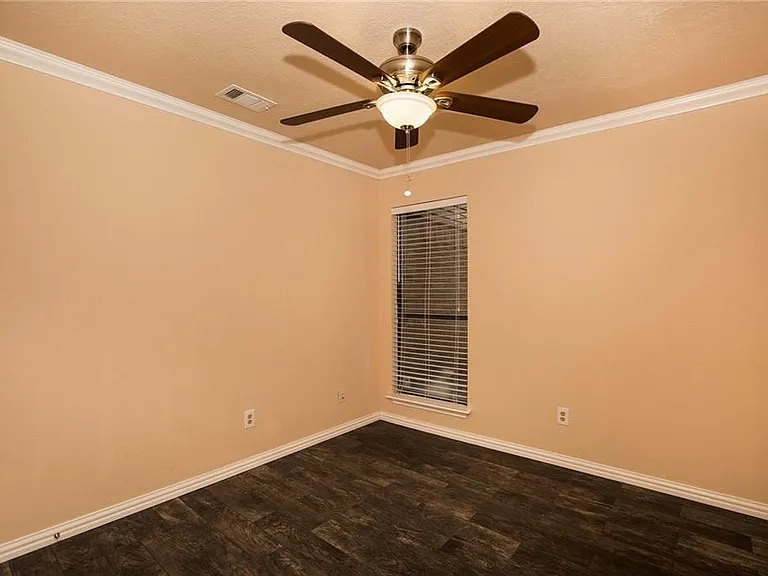 6810 Ports O Call Dr — Photo 12