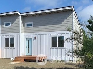 944 B Wawona St SE, Ocean Shores, WA