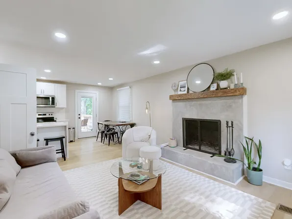 3911 Creekside Dr, Nashville, TN 37211