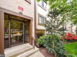 1669 Parkcrest Cir, Reston, VA 20190