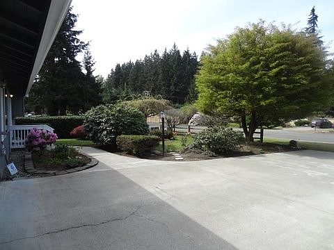 5th image of 12703 109th Avenue Ct E