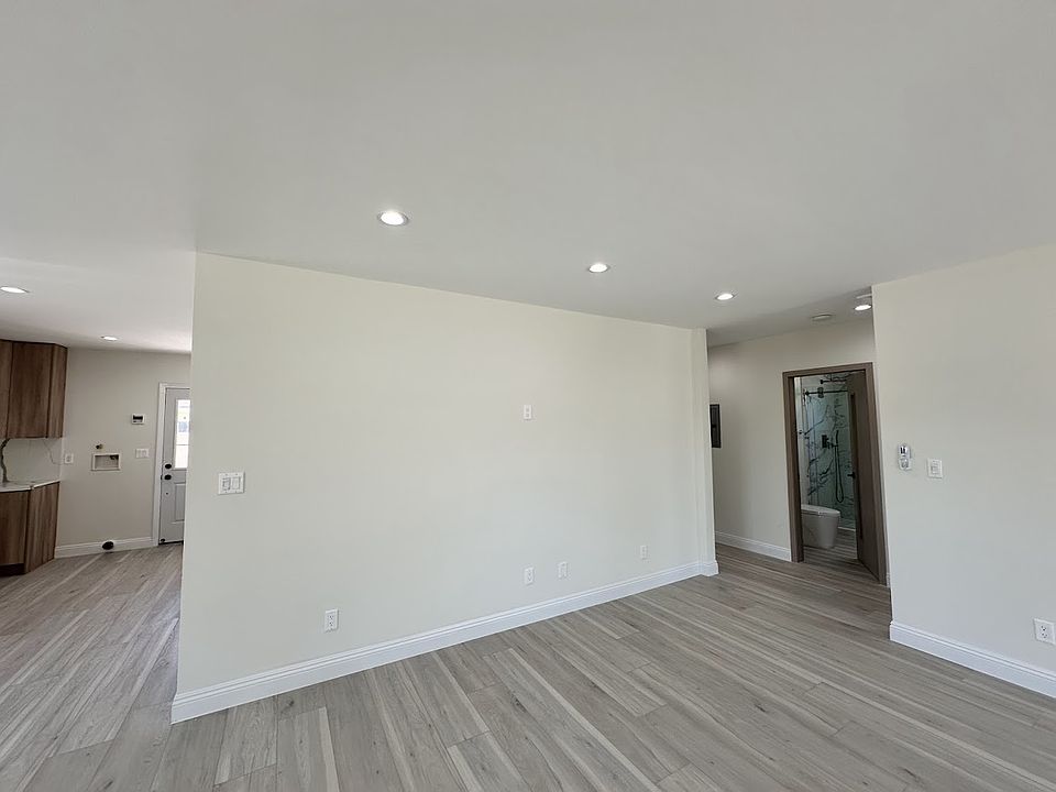 1st image of 325 N Carvol Ave #A