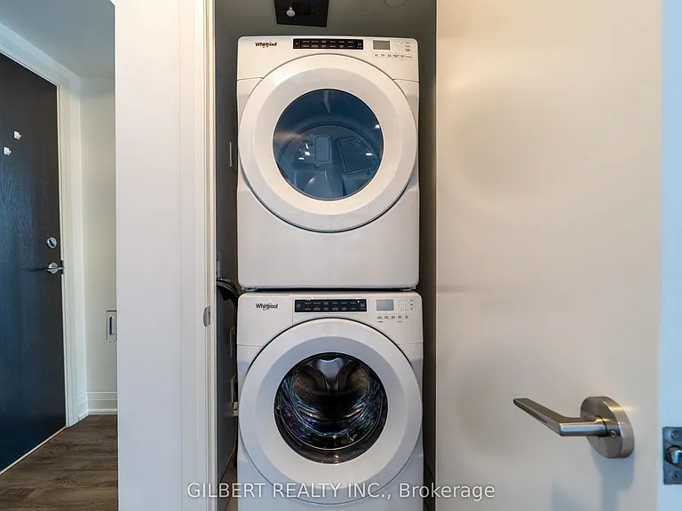 1461 Lawrence Ave W #404 — Photo 35