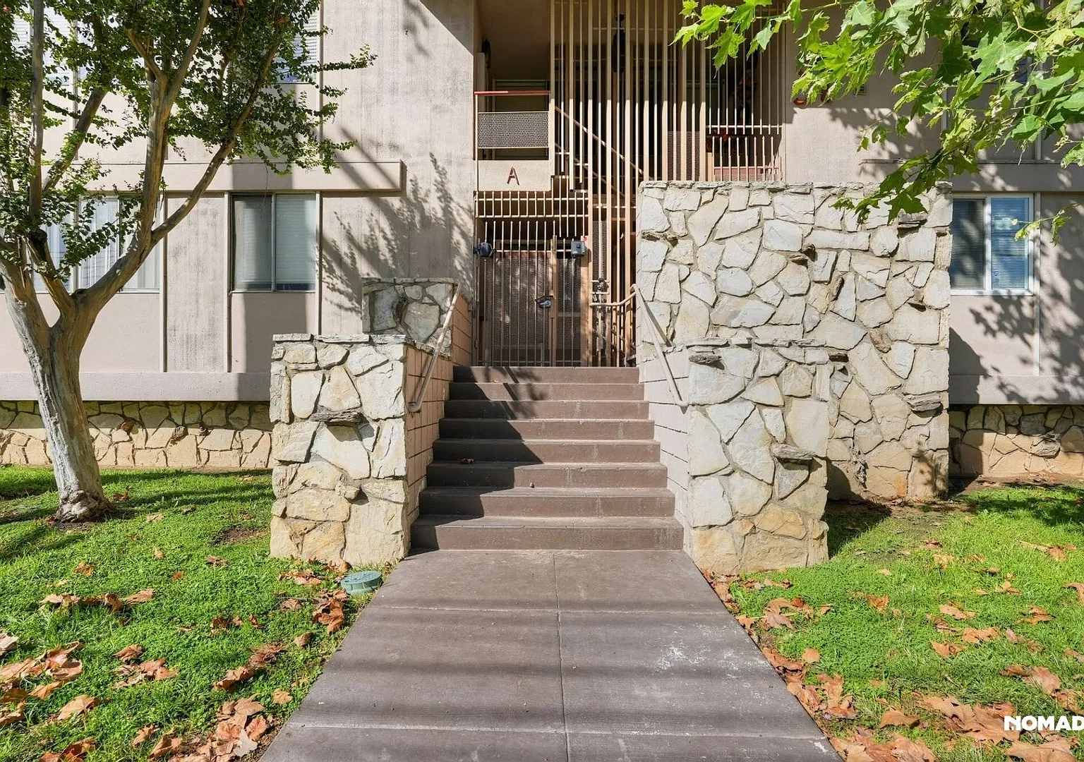 Spacious 3BR Condo in Riverside — Photo 2