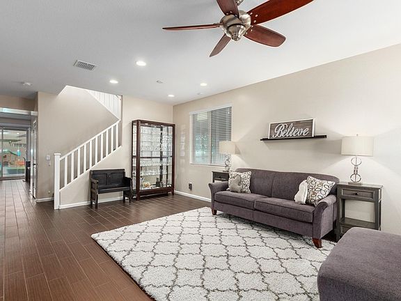 3rd image of 3943 E Sourwood Dr