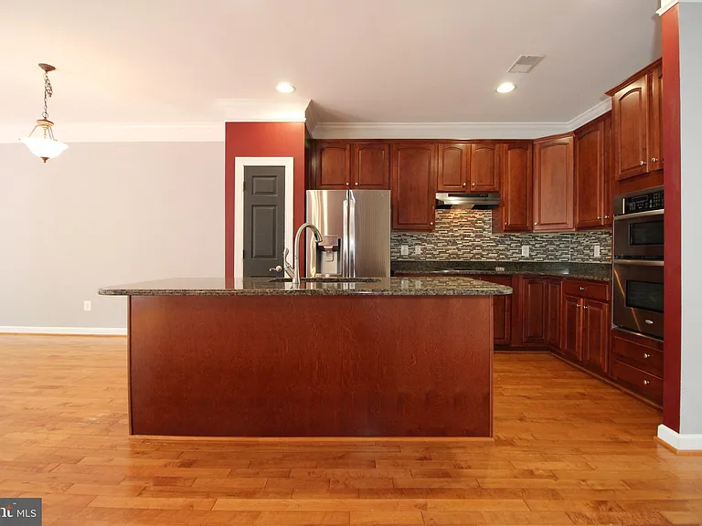 3800 Elmwood Towne Way — Photo 9