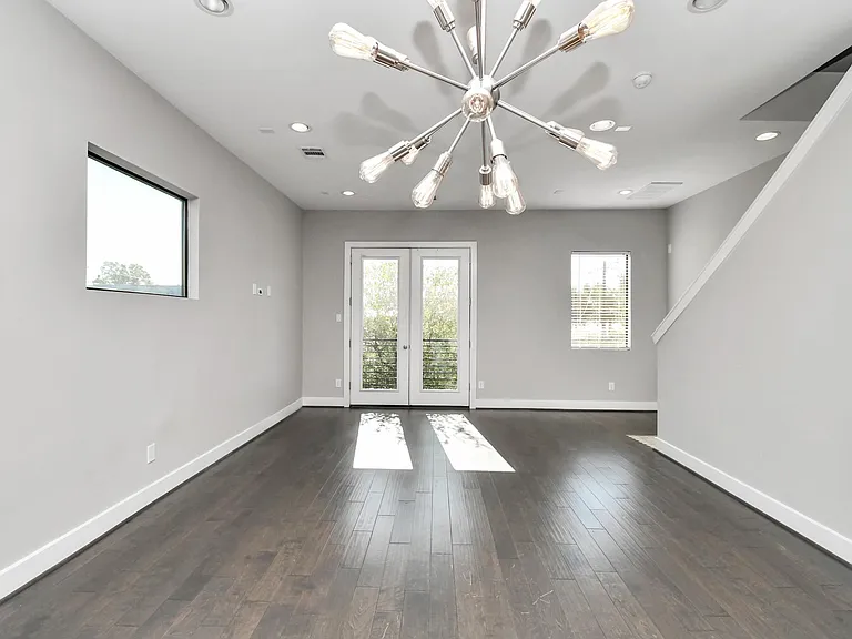 308 Palmer St — Photo 7