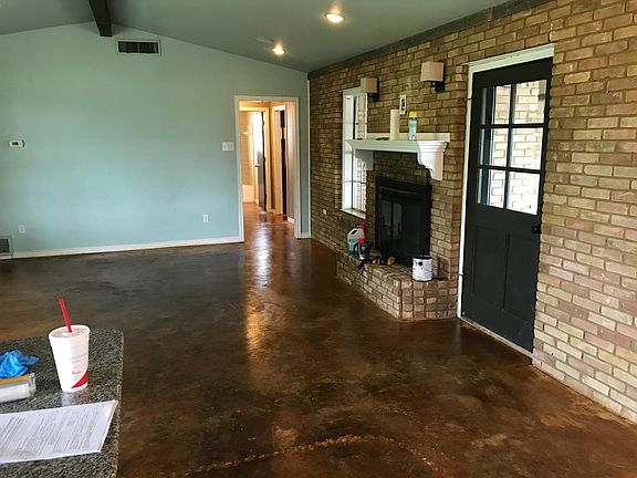 Living with fireplace