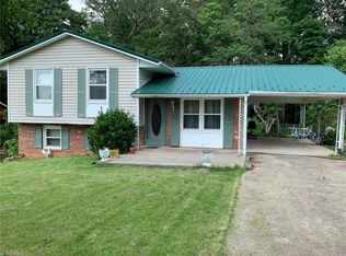 171 Sparrow Rd, Eden, NC 27288