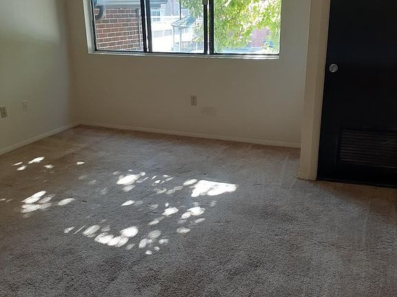 4th image of 40 Stenton Ave APT 107