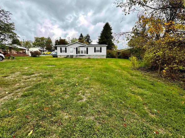 52 Burr St, Clarksburg, WV 26301