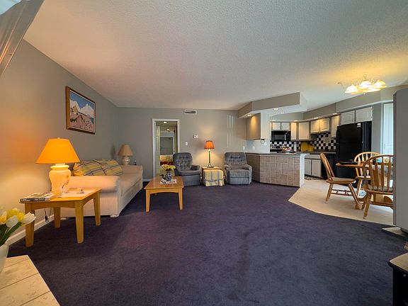 2nd image of 4290 Pinehurst Circle #B6