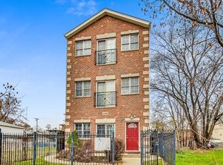 3028 W Polk St #3, Chicago, IL 60612