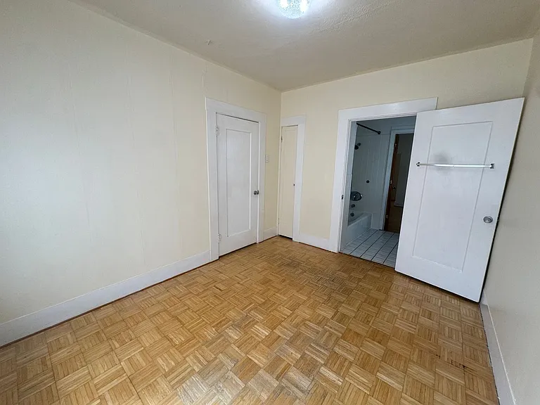 5913 Vallejo St — Photo 6