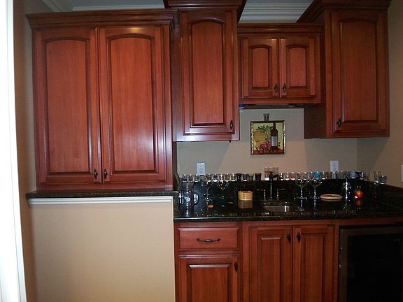 4th image of 1525 Lakeview Cv