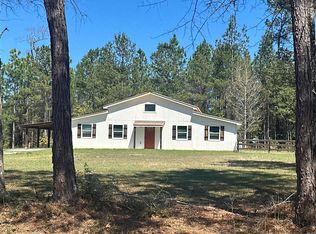 2588 Wolf Log Rd, Flomaton, AL 36441