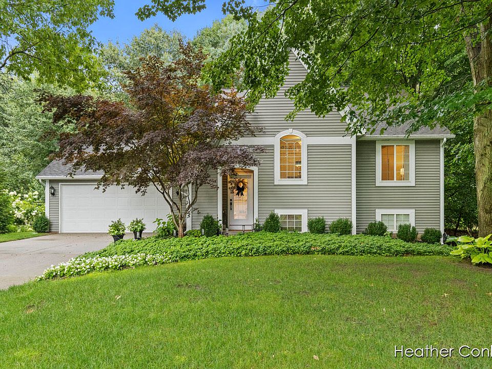 1st image of 6422 Palmetto Ct
