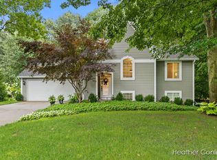 6422 Palmetto Ct, Saugatuck, MI 49453