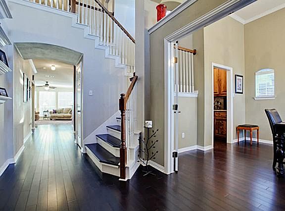 2nd image of 1905 Canyon Wren Dr