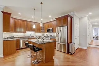 653 W Belmont Ave #1 — Photo 3