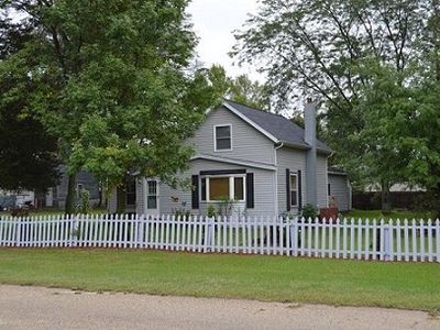 226 E Chauncey St, Oxford, WI, 53952