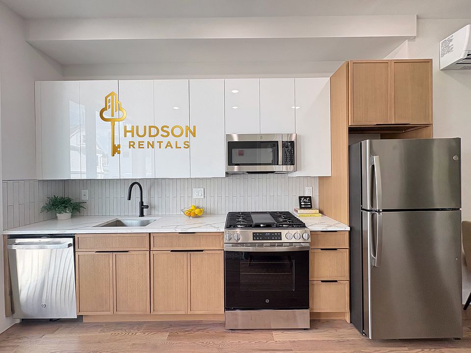 1st image of 40 Lembeck Ave #308