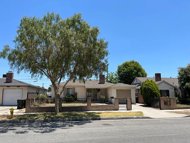 9302 Dalewood Ave — Photo 1