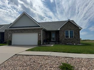1005 Madden Rd, Hastings, NE 68901