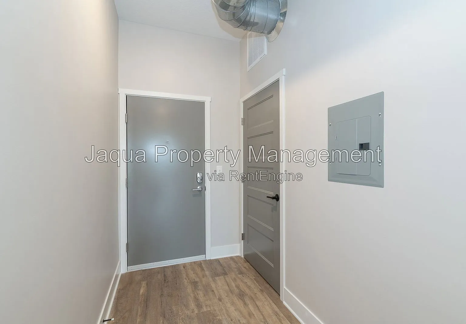 1 bed, 1.0 bath, 775 sqft, $1,695 — Photo 2