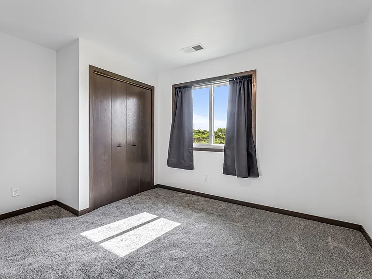 705 Stelting St — Photo 13