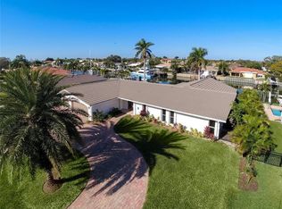 1991 Illinois Ave NE, Saint Petersburg, FL 33703