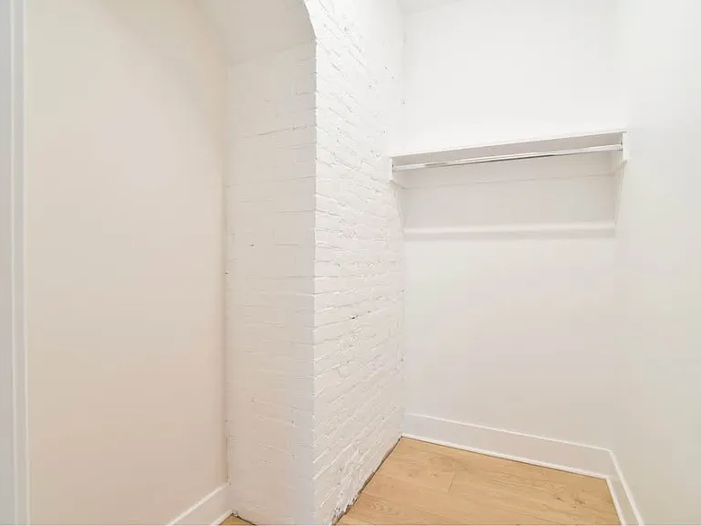 30 W Broad St #406 — Photo 13