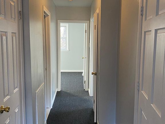 5th image of 608 Green Ln Floor 2