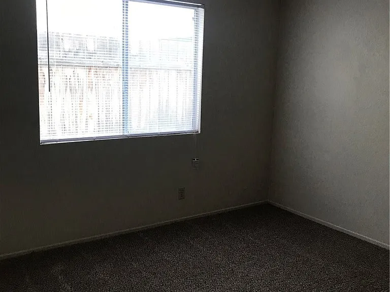 2129 Woodberry Ave #4 — Photo 8