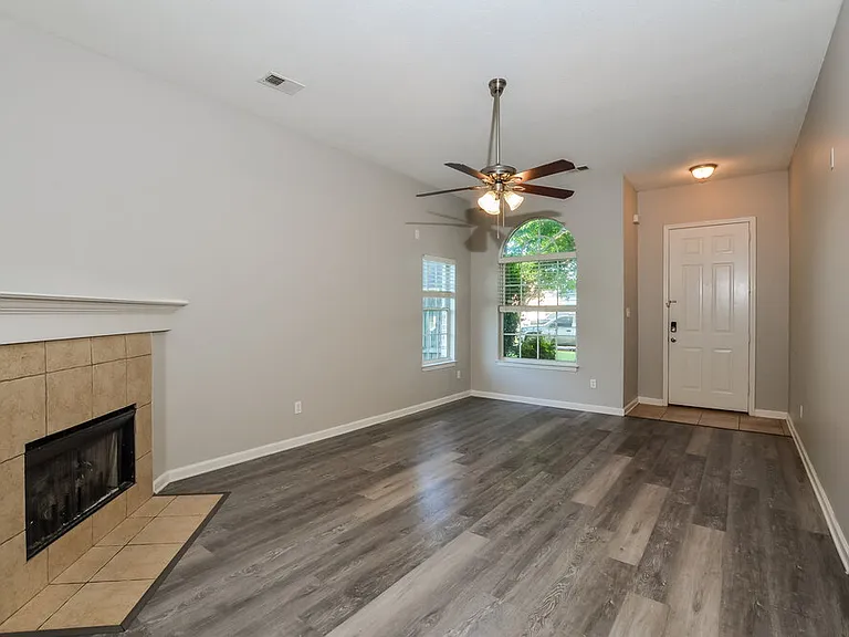 8280 Dexter Ridge Cv E — Photo 6