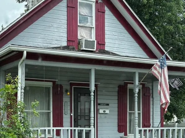 114 E 19th St, Auburn, IN 46706