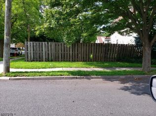 114 W 11th St, Linden, NJ 07036