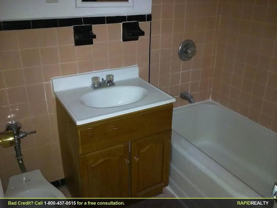 2nd image of 55 Gelston Ave APT 1B