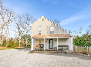 65 Manor Ln S, East Hampton, NY 11937