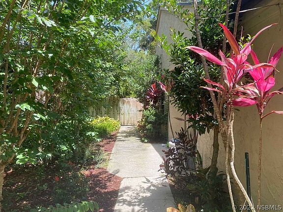 2nd image of 6195 Sequoia Dr