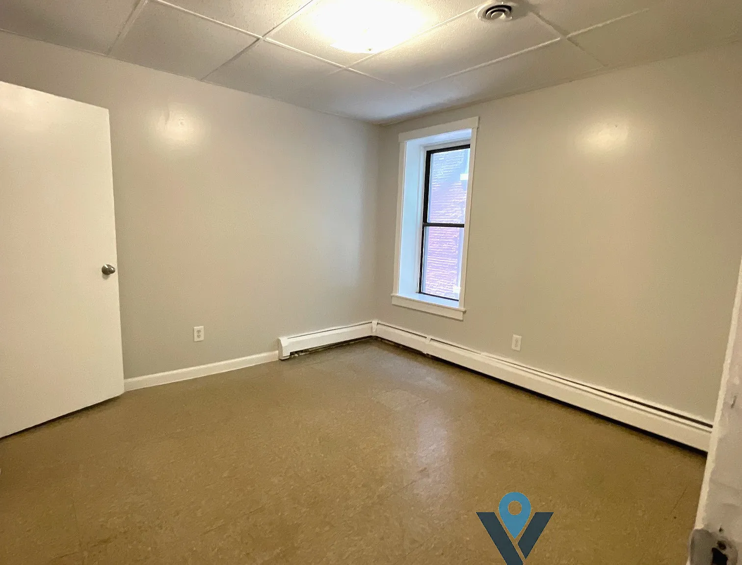 2 bed, 1000 sqft, $1,500 — Photo 3