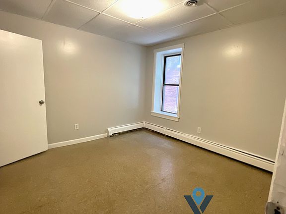 3rd image of 5 Adams St APT 1B