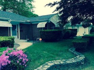 61 Webb St, Providence, RI 02908