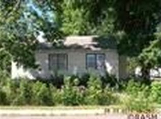 605 Grove St, Minnesota Lake, MN 56068