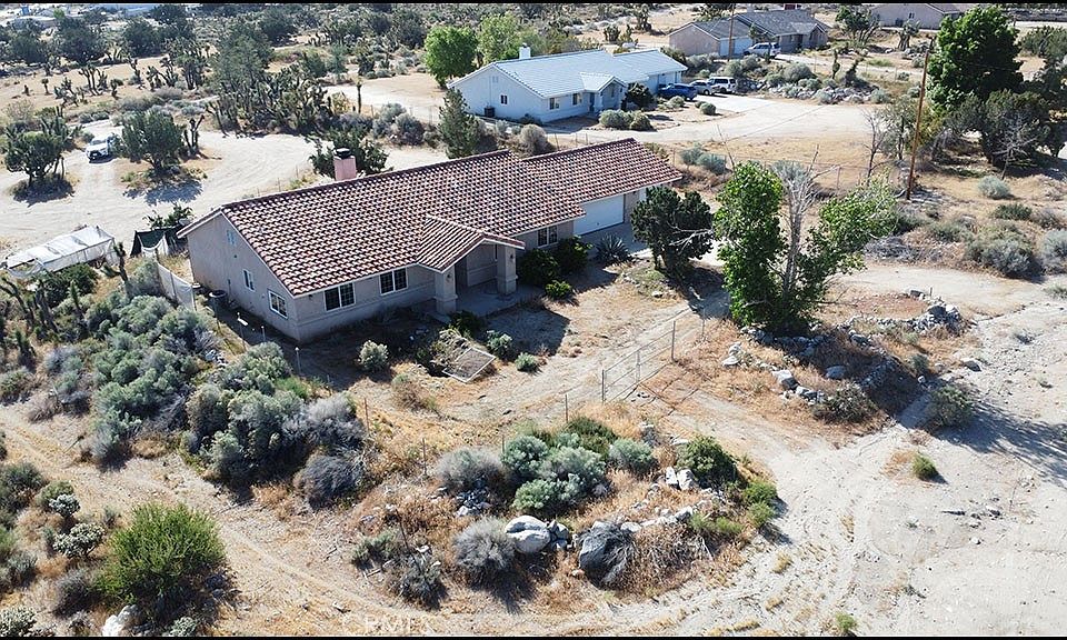 1st image of 10685 Crystal Air Rd